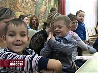 Для маленьких пациентов детской областной больницы устроили праздник