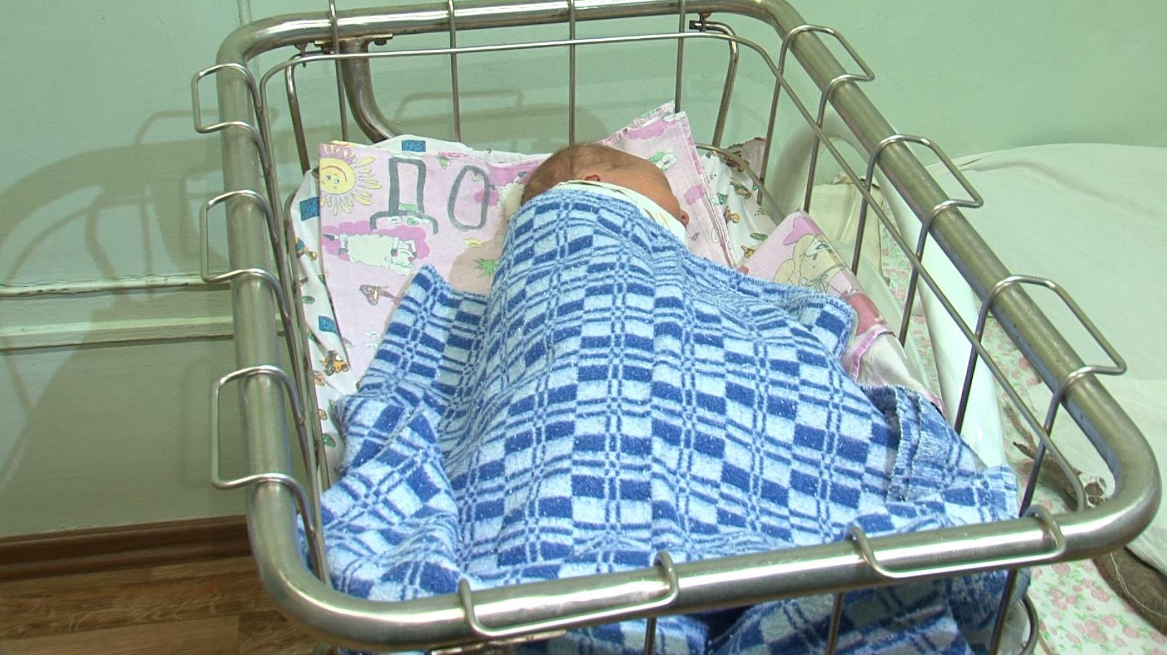 5,7 тысяч семей Орловской области получили «Подарок новорожденному»