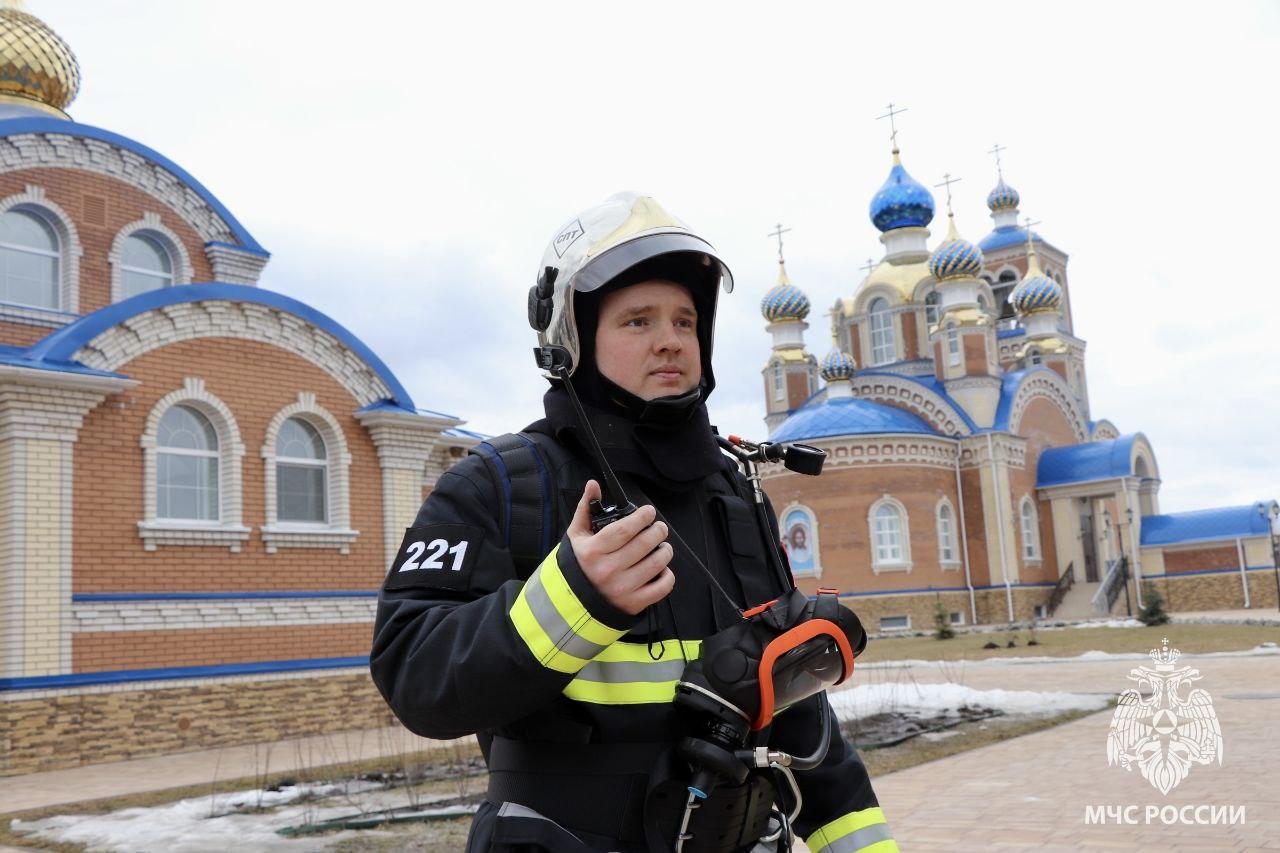 Орловский пожарный попал в число номинантов международной премии «Мой ласковый и нужный зверь»
