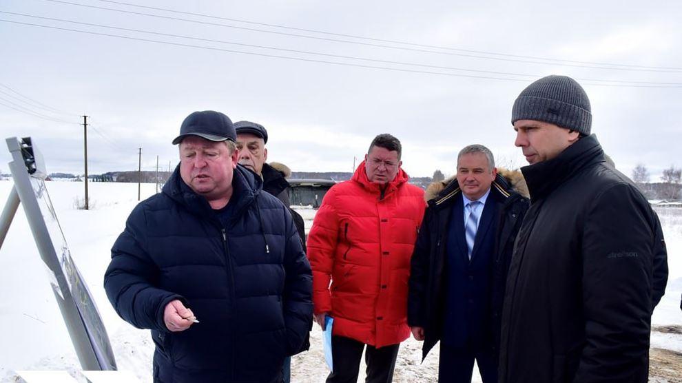 Губернатор Орловской области Андрей Клычков провел выездное совещание по ремонту дороги в с. Ломовое  