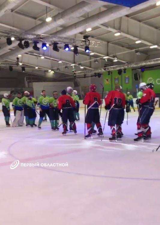 Команда Орловской области стала победителем хоккейного турнира среди команд Черноземья