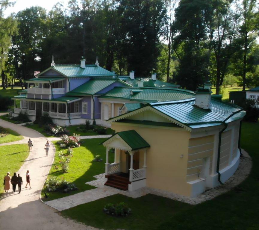 В Орловской области Спасское-Лутовиново проведет бесплатную "музейную неделю" для участников СВО