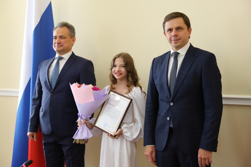 В Орловской области наградили победителей конкурса по гармонизации межнациональных отношений