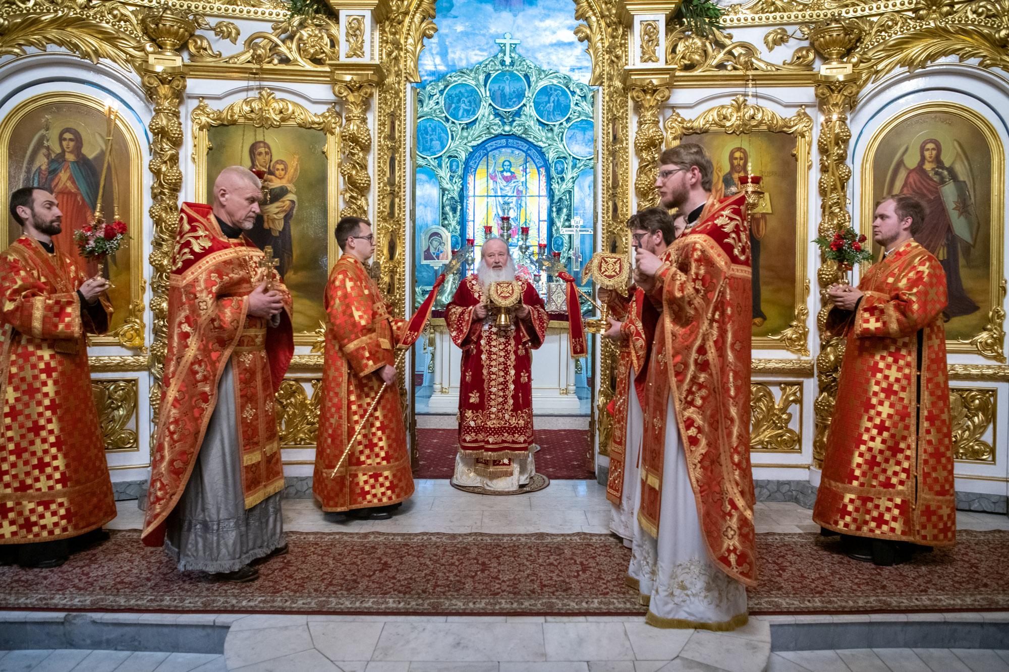 Орловчане встретили главный христианский праздник - Пасху