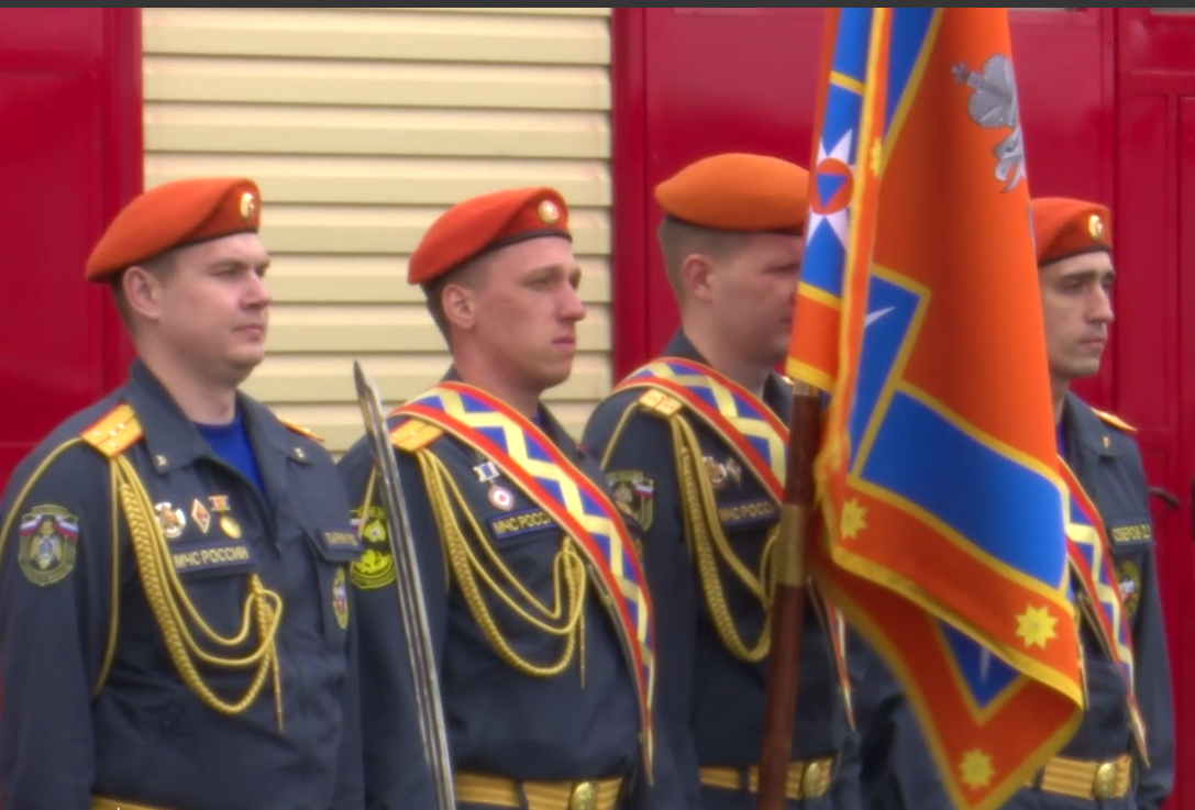 Сотрудников пожарной охраны поздравило Правительство Орловской области