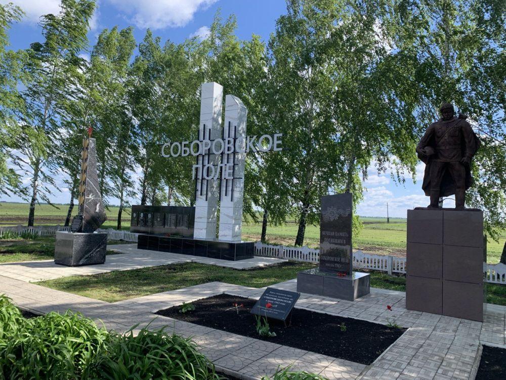 В деревне Соборовка в Орловской области открыли памятный знак «Населенный пункт воинской доблести»