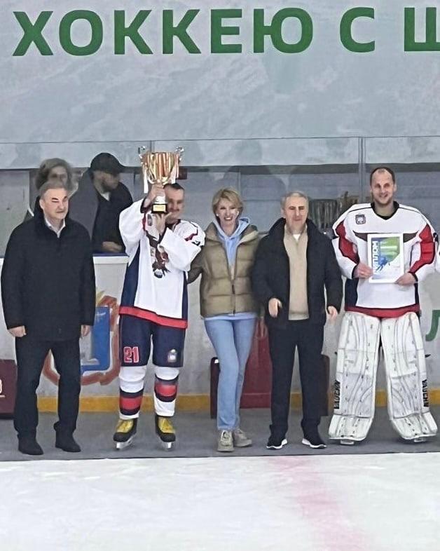 Орловская команда завоевала бронзу на турнире Черноземья по хоккею с шайбой среди любительских команд