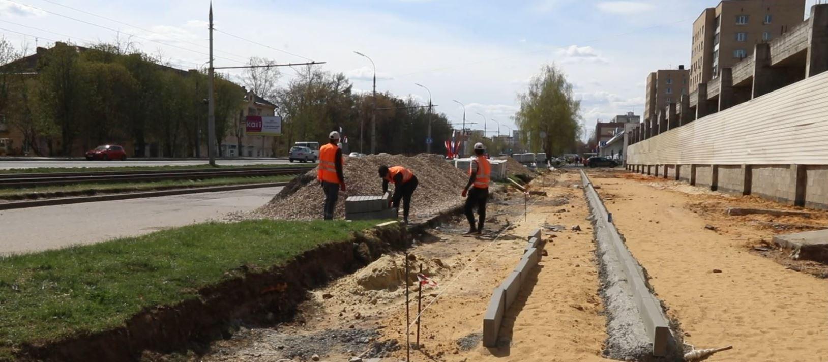Губернатор Орловской области Андрей Клычков проверил как идет ремонт улицы Комсомольская