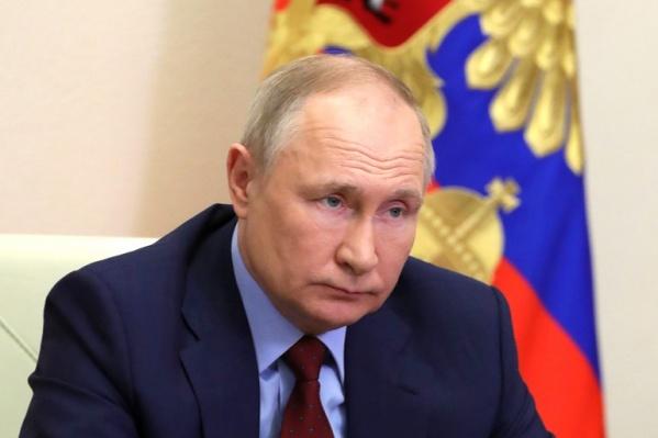 Рейтинг доверия Владимиру Путину вновь приблизился к максимальным значениям