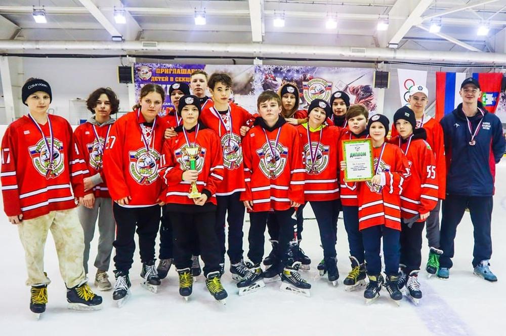 Юные орловские хоккеисты взяли бронзу на турнире «Кубок Защитника»