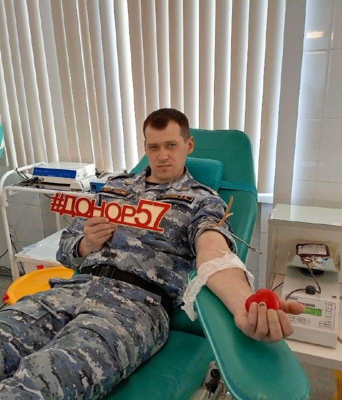 Орловские судебные приставы отдали около 9 литров крови