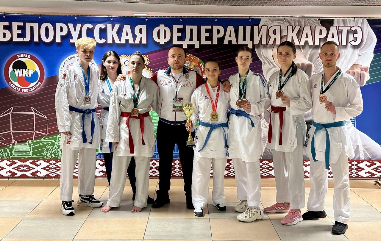 Орловские каратисты завоевали на международном турнире одну золотую, две серебряные и пять бронзовых медалей
