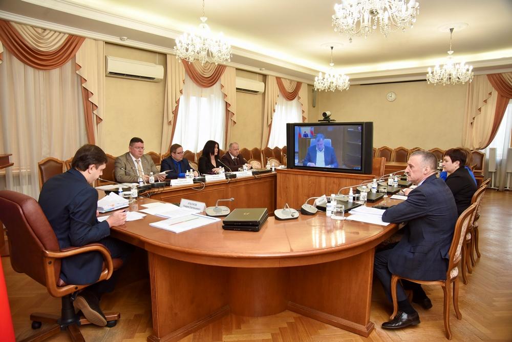 Орловский губернатор принял участие во всероссийском селекторе по региональному развитию