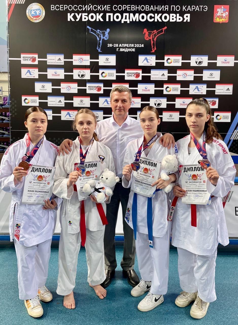 Орловские каратисты на всероссийских соревнованиях завоевали 15 медалей