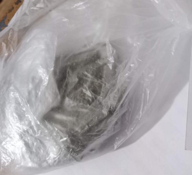 Жителя Урицкого района задержали с пакетиком марихуаны