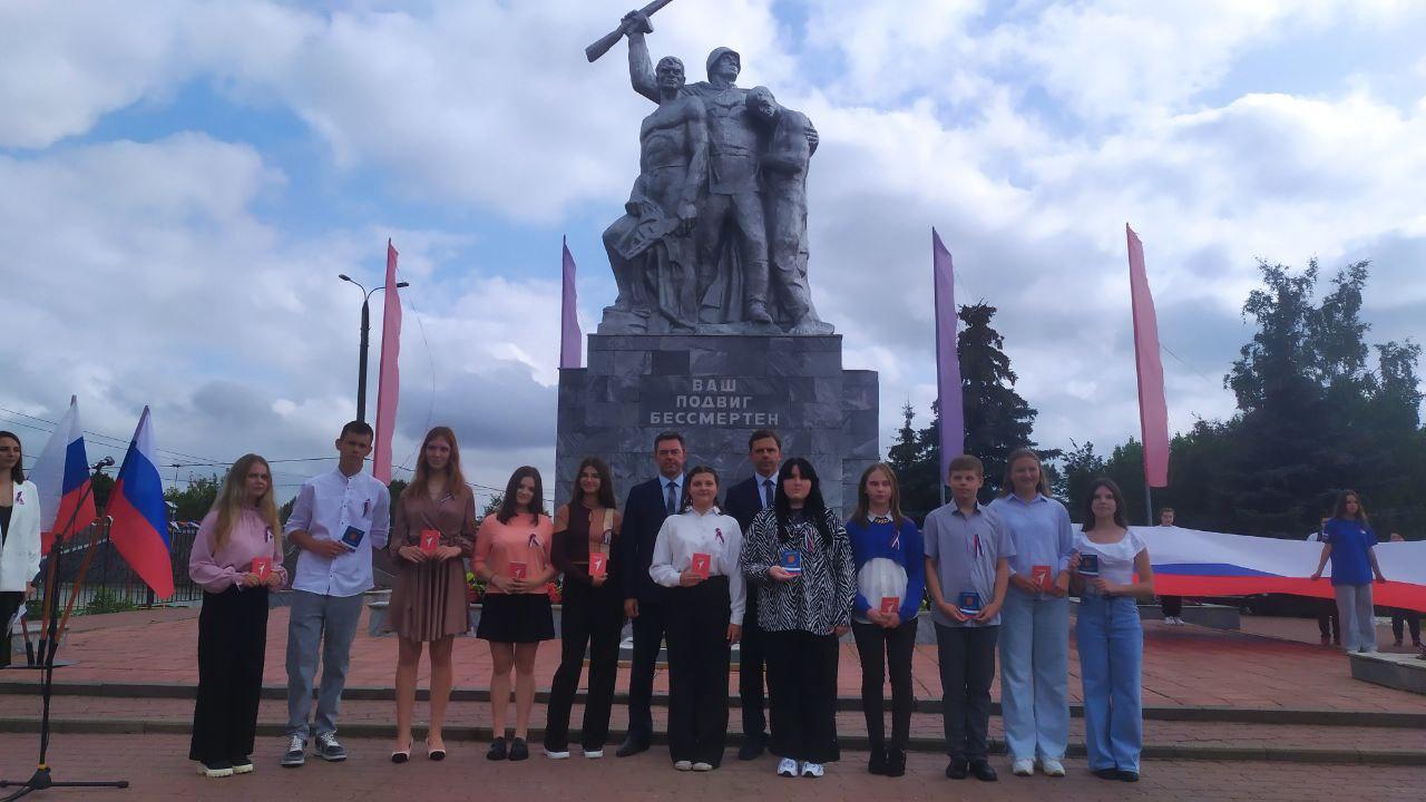 В акции «Мы — граждане России» в Ливнах принял участие губернатор Орловской области Андрей Клычков 
