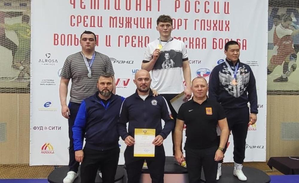Орловчанин Артем Платов завоевал серебро на чемпионате России по вольной борьбе