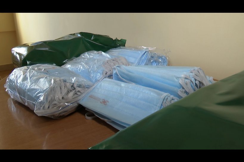 Администрации Орла подарили 6 тыс "антикоронавирусных" масок
